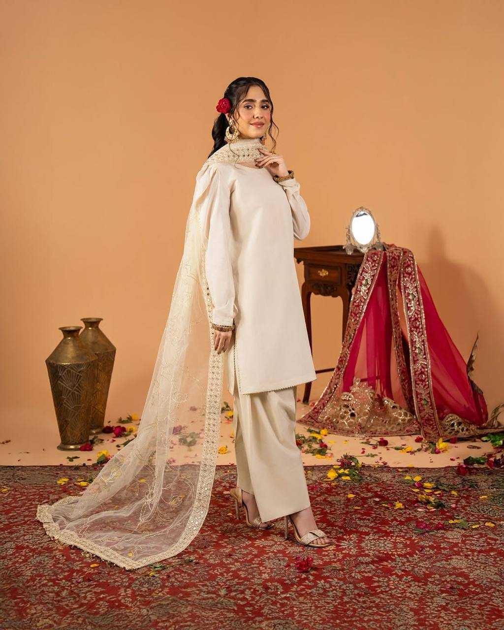 Crepe  Ladies Salwar Suits Party wear
